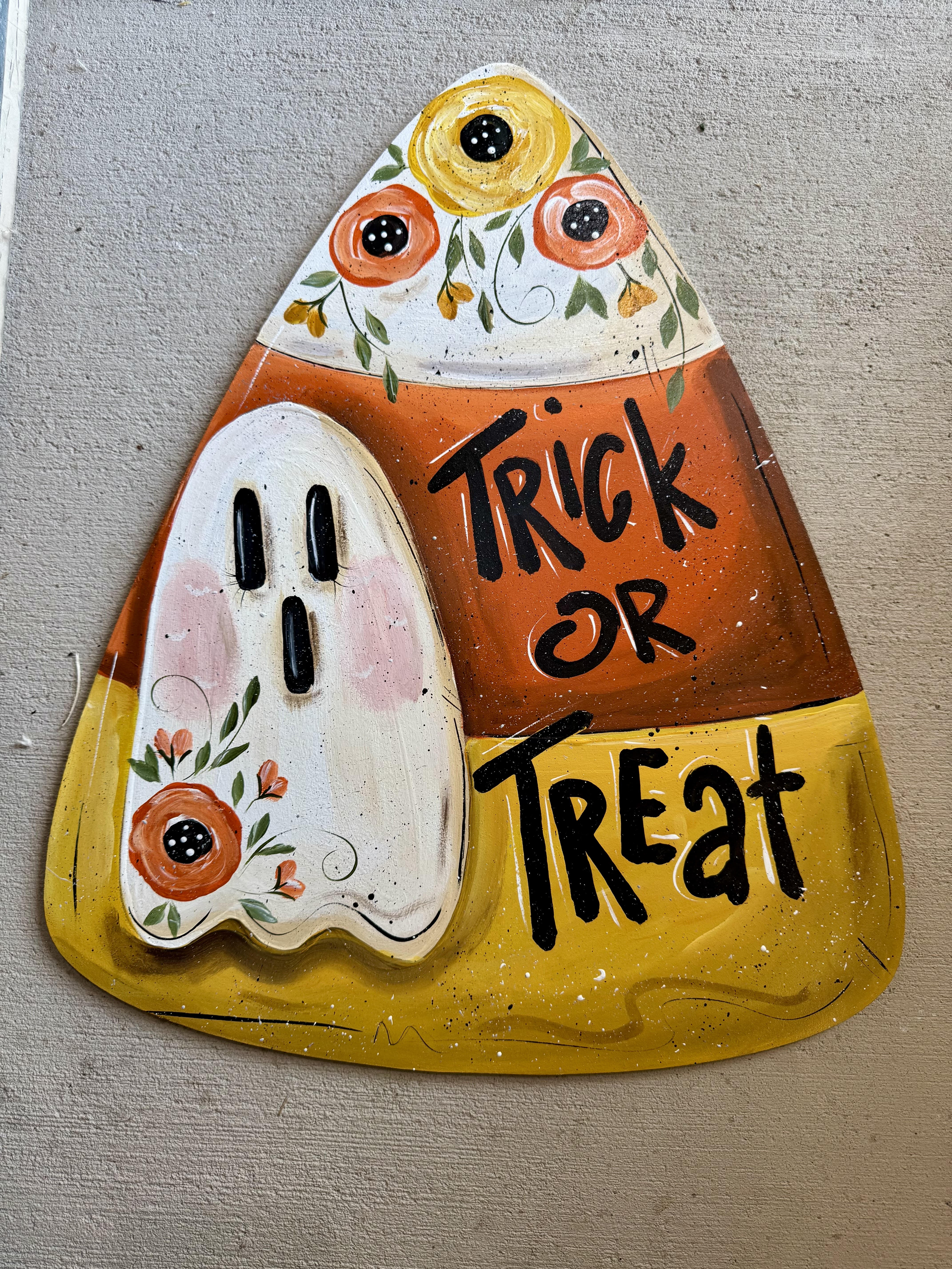 KENDA & CO TRICK OR TREAT CANDY CORN